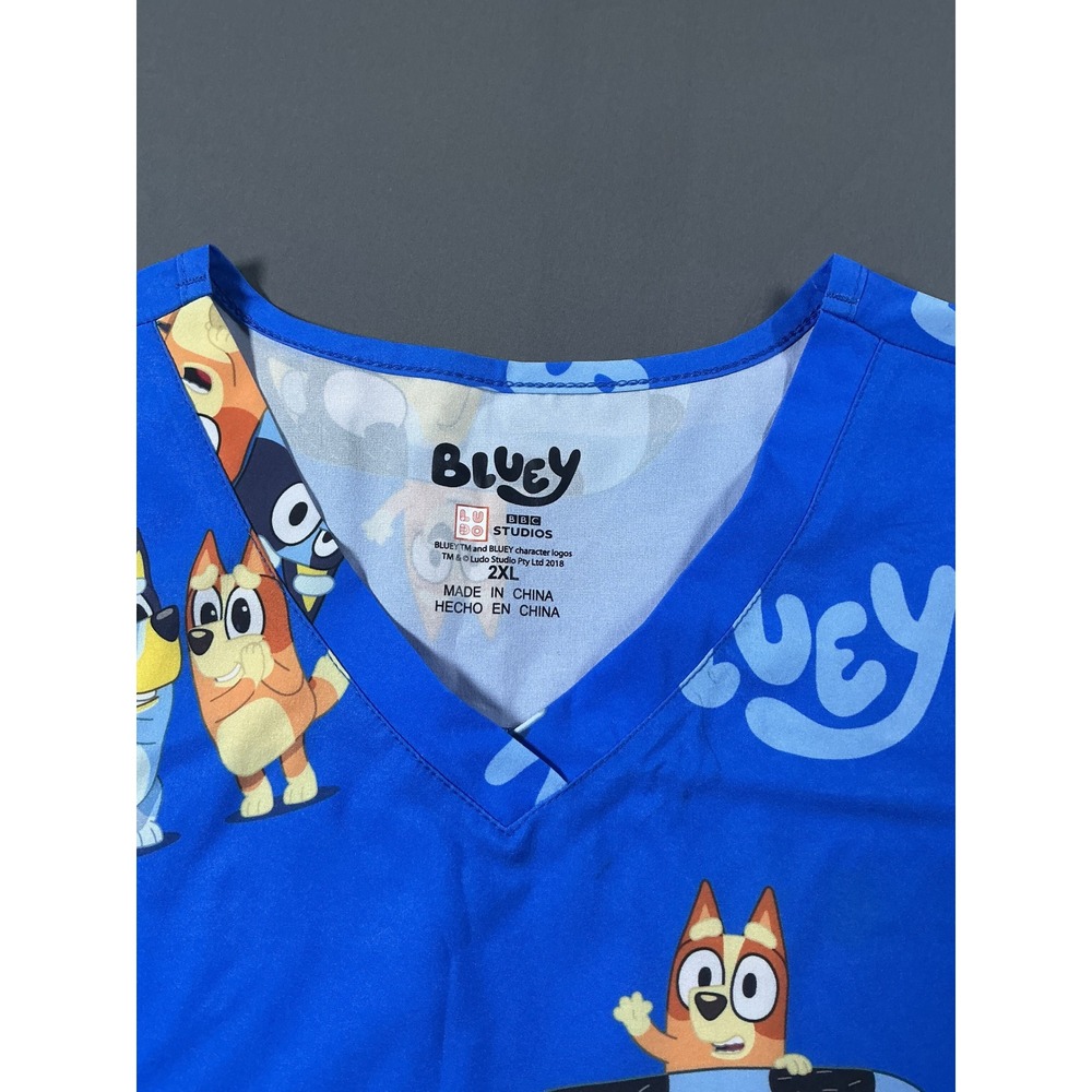 Bluey Character Print VNeck Scrub Top Royal Blue 2XL Medical Uniform 1FP106AWNWT - Picture 7 of 10